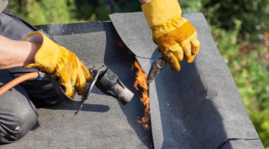 Expert Emergency Roof Repairs services in Peoria, IL